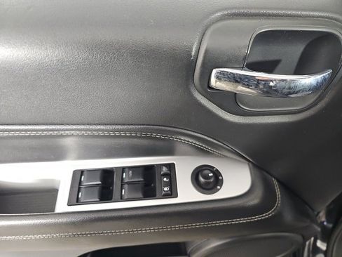 Used 2016 Jeep Compass High Altitude image 22