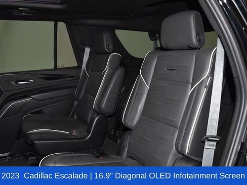 Used 2023 Cadillac Escalade Sport AWD/4WD image 29