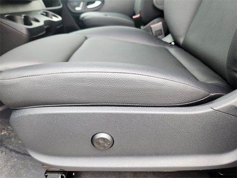 New 2025 Mercedes-Benz Sprinter 2500 image 9