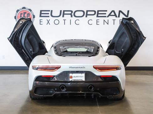 Used 2022 Maserati MC20 Coupe RWD image 12