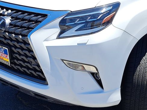 Used 2021 Lexus GX 460 Premium w/ Premium Package AWD/4WD image 34