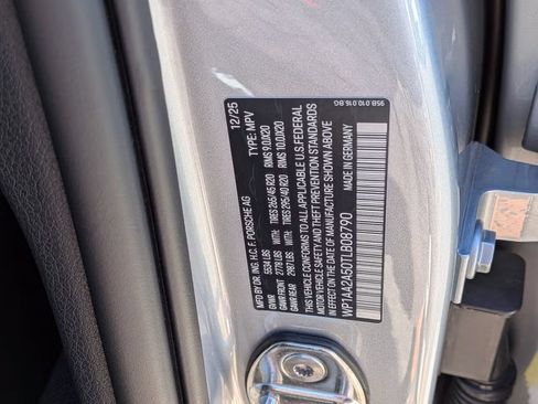 Certified 2026 Porsche Macan AWD/4WD image 27