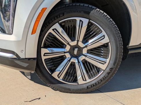 New 2025 Cadillac Escalade IQ Luxury 1 image 8