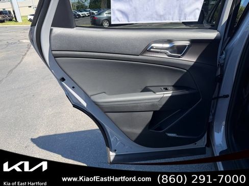 New 2027 Kia Sportage SX Prestige AWD/4WD image 18