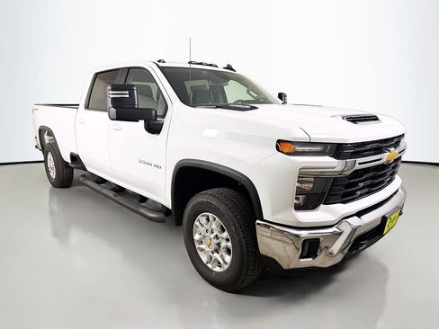 New 2026 Chevrolet Silverado 3500 LT w/ Convenience Package AWD/4WD image 3