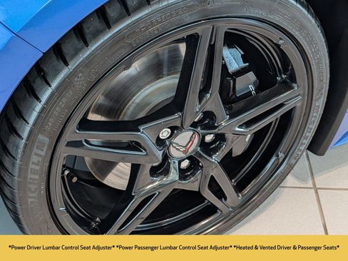 Used 2022 Chevrolet Corvette Stingray Preferred Cpe w/ Z51 Performance Package RWD image 22