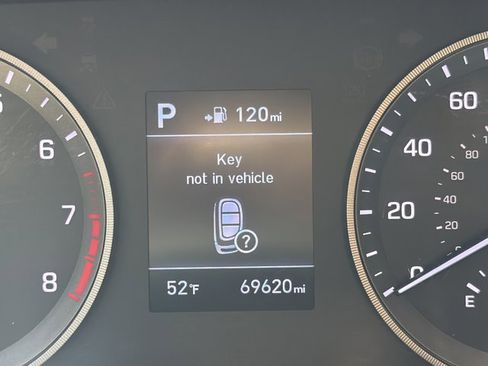 Used 2020 Hyundai Tucson Value AWD/4WD image 17