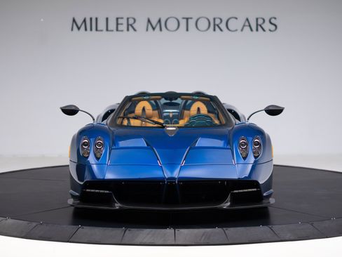 Used 2017 Pagani Huayra image 5
