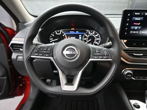 New 2026 Nissan Altima 2.5 SV w/ SV Special Edition Package image 32