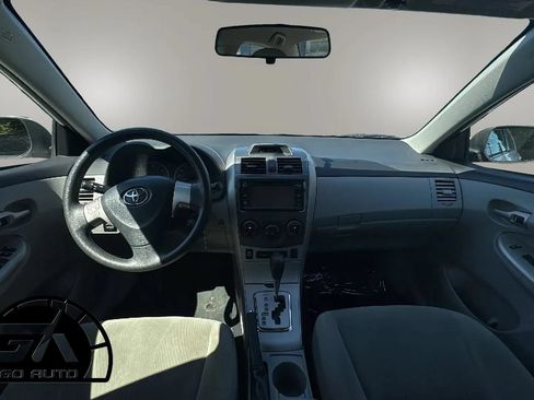 Used 2013 Toyota Corolla FWD image 9