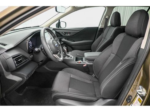 Used 2025 Subaru Outback Premium w/ Popular Package #1 image 17