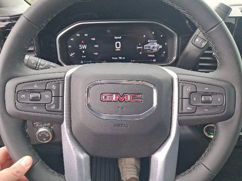 New 2026 GMC Sierra 1500 SLE w/ Preferred Package AWD/4WD image 16