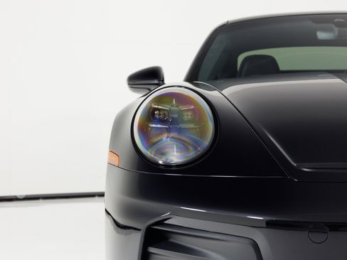 Used 2025 Porsche 911 GT3 RWD image 59