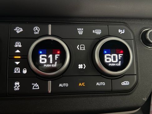 Certified 2024 Land Rover Defender 130 S image 20