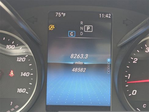 Used 2022 Mercedes-Benz GLC 300 image 40