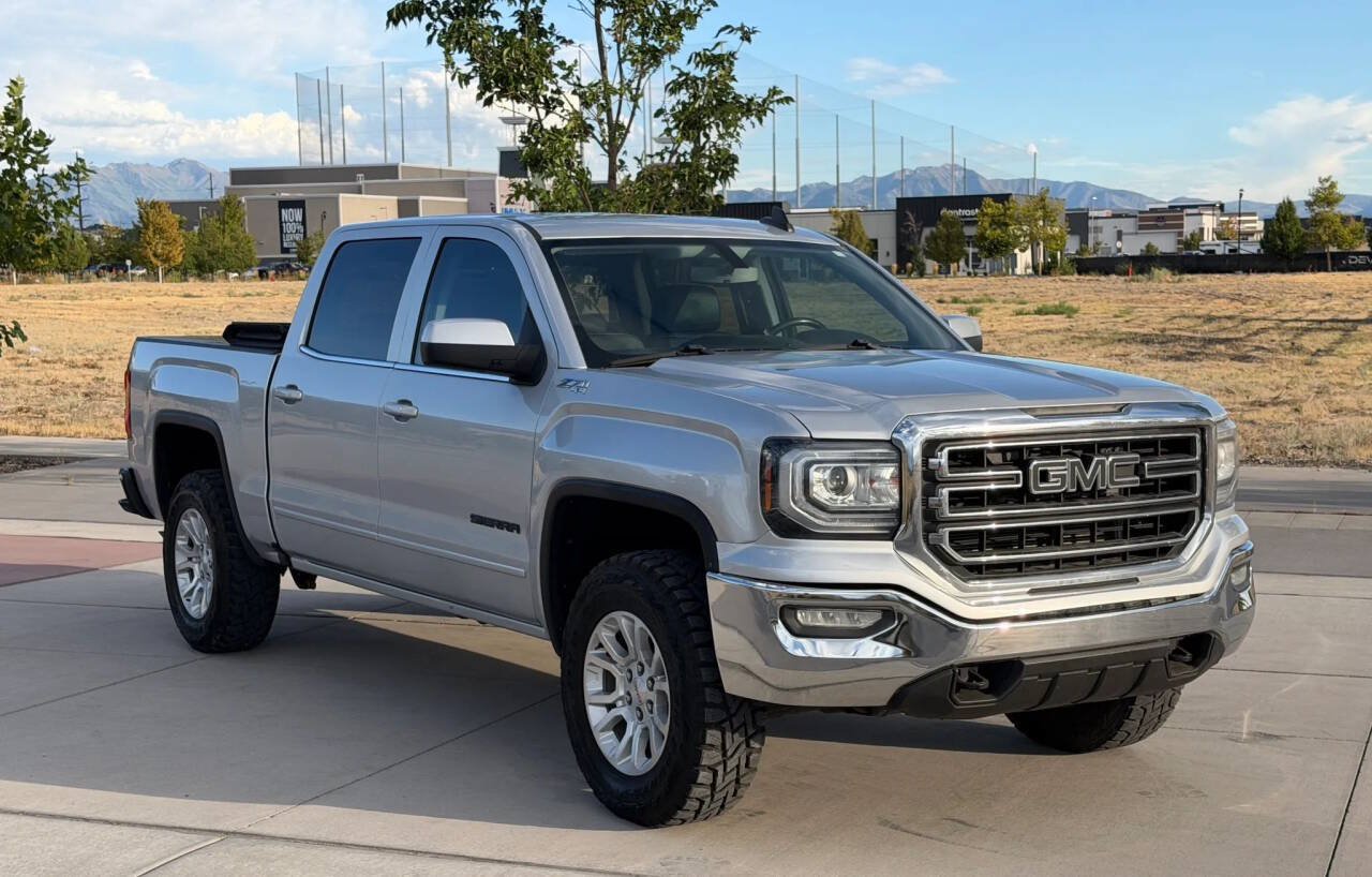 Used 2017 GMC Sierra 1500 SLE w/ SLE Value Package AWD/4WD image 3