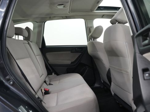 Used 2015 Subaru Forester 2.5i Premium AWD/4WD image 12