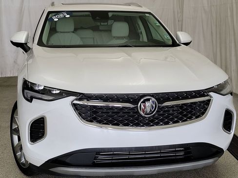 Certified 2023 Buick Envision Avenir image 3