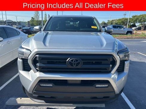 Used 2026 Toyota Tacoma SR5 AWD/4WD image 13