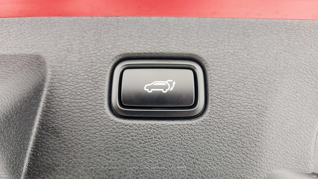 Used 2026 Kia Sportage X-Line w/ X-Line Premium Package AWD/4WD image 18