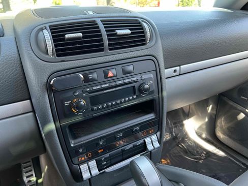 Used 2004 Porsche Cayenne S AWD/4WD image 35