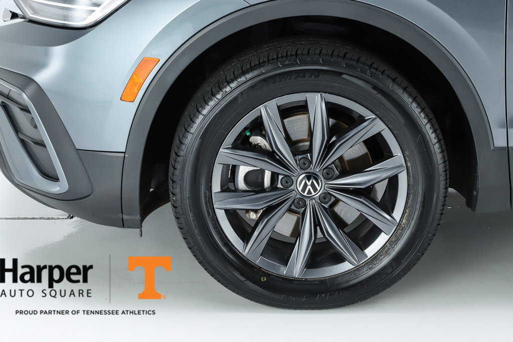Used 2022 Volkswagen Tiguan SE AWD/4WD image 5