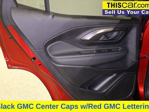 Used 2024 GMC Terrain SLE w/ Elevation Edition image 26