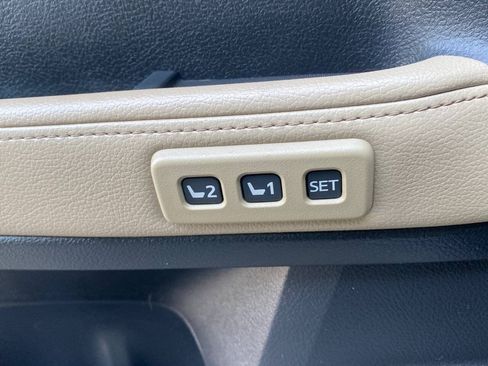 Used 2016 Toyota 4Runner Limited AWD/4WD image 16