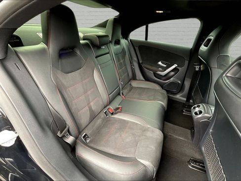 Used 2021 Mercedes-Benz CLA 35 AMG 4MATIC image 23