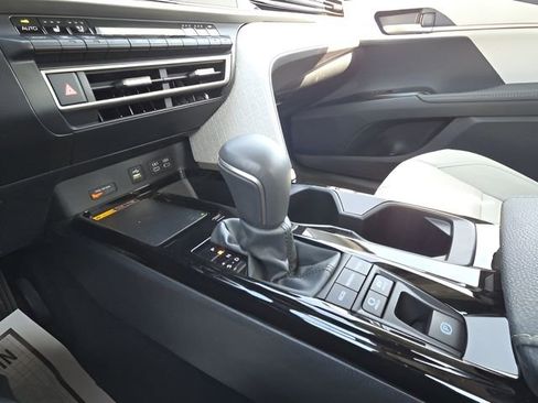 Used 2026 Toyota Camry XLE w/ Premium Plus Package image 28