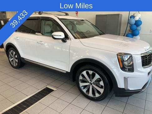 Used 2022 Kia Telluride EX w/ EX Premium Package AWD/4WD image 2