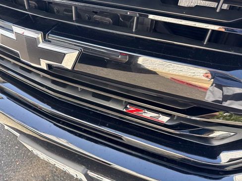 Used 2018 Chevrolet Silverado 1500 LT w/ All Star Edition AWD/4WD image 10