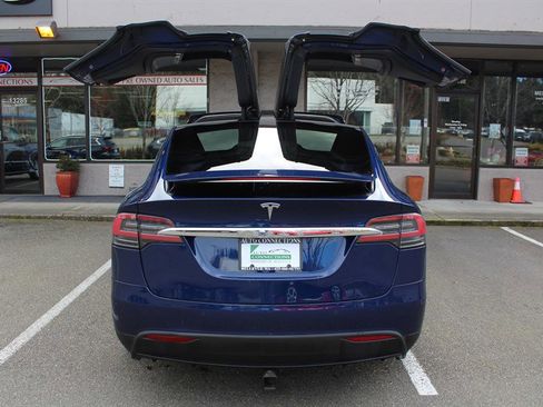 Used 2016 Tesla Model X 90D image 30
