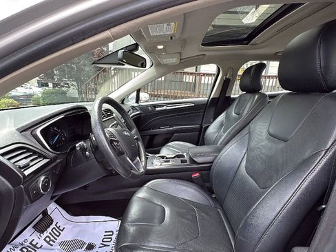 Used 2019 Ford Fusion Titanium AWD/4WD image 11