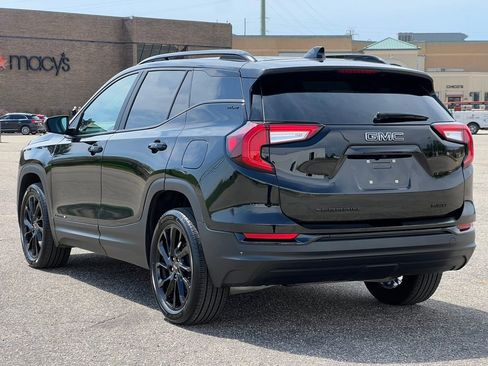 Certified 2023 GMC Terrain SLE w/ Driver Convenience Package AWD/4WD image 12