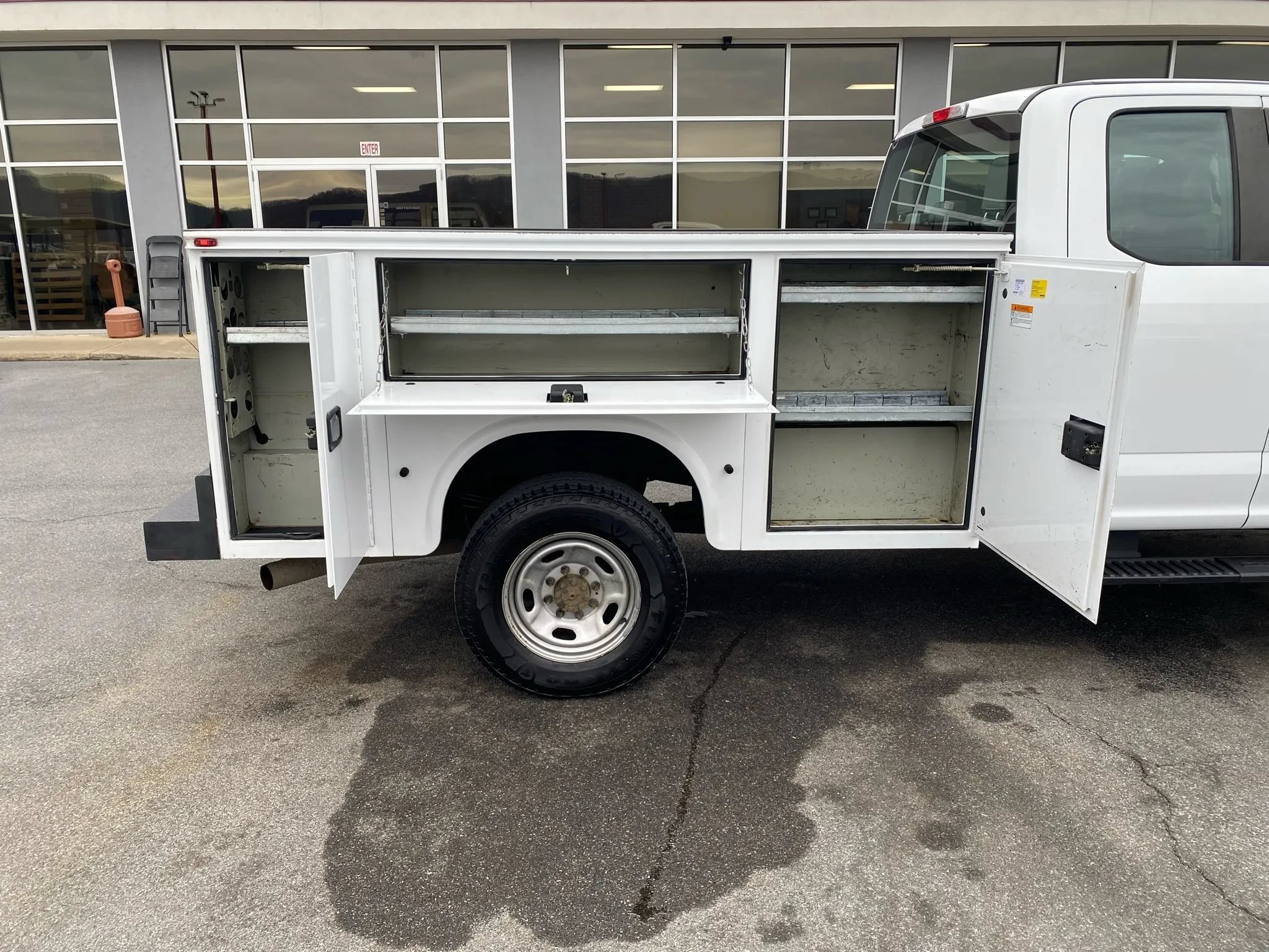 Used 2017 Ford F250 4x4 SuperCab Super Duty image 30