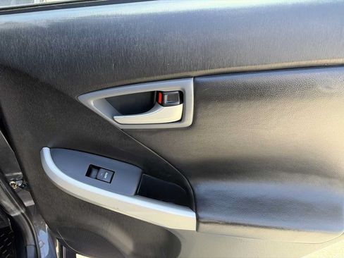 Used 2013 Toyota Prius Three FWD image 22