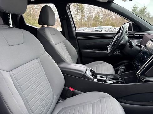 Used 2022 Hyundai Santa Cruz SEL Premium image 17