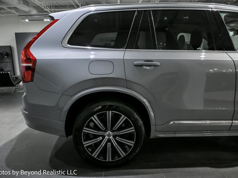 Used 2024 Volvo XC90 B6 Plus image 12