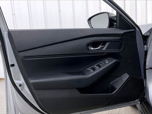 Certified 2025 Honda Accord SE image 21