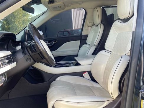 Used 2022 Lincoln Aviator Black Label AWD/4WD image 11