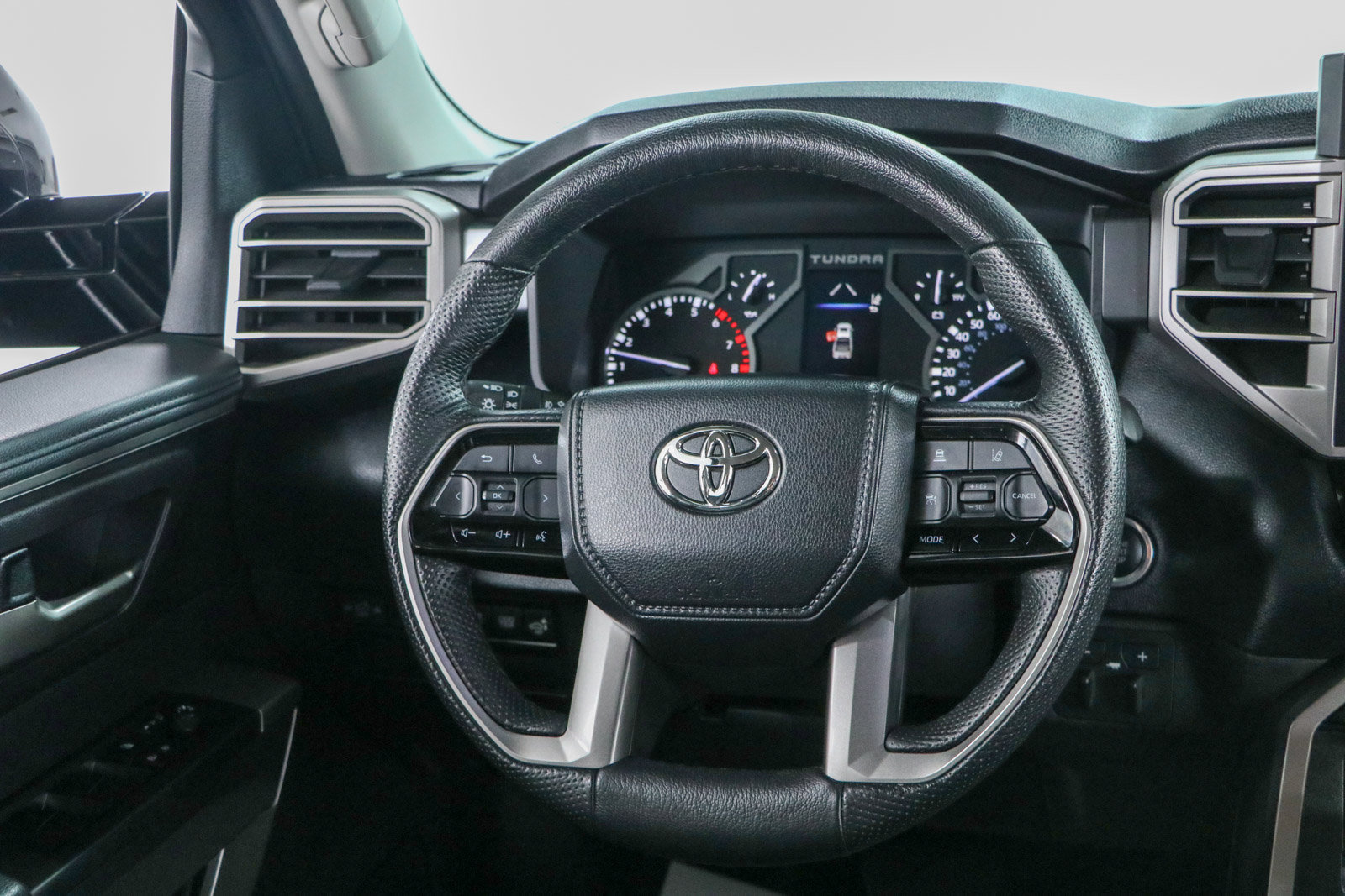 Used 2023 Toyota Tundra SR5 w/ Advanced Technology Package AWD/4WD image 13