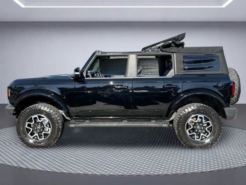 Used 2022 Ford Bronco Outer Banks AWD/4WD image 2