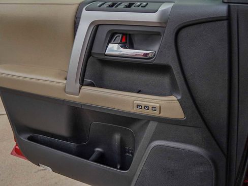 Used 2021 Toyota 4Runner Limited image 25