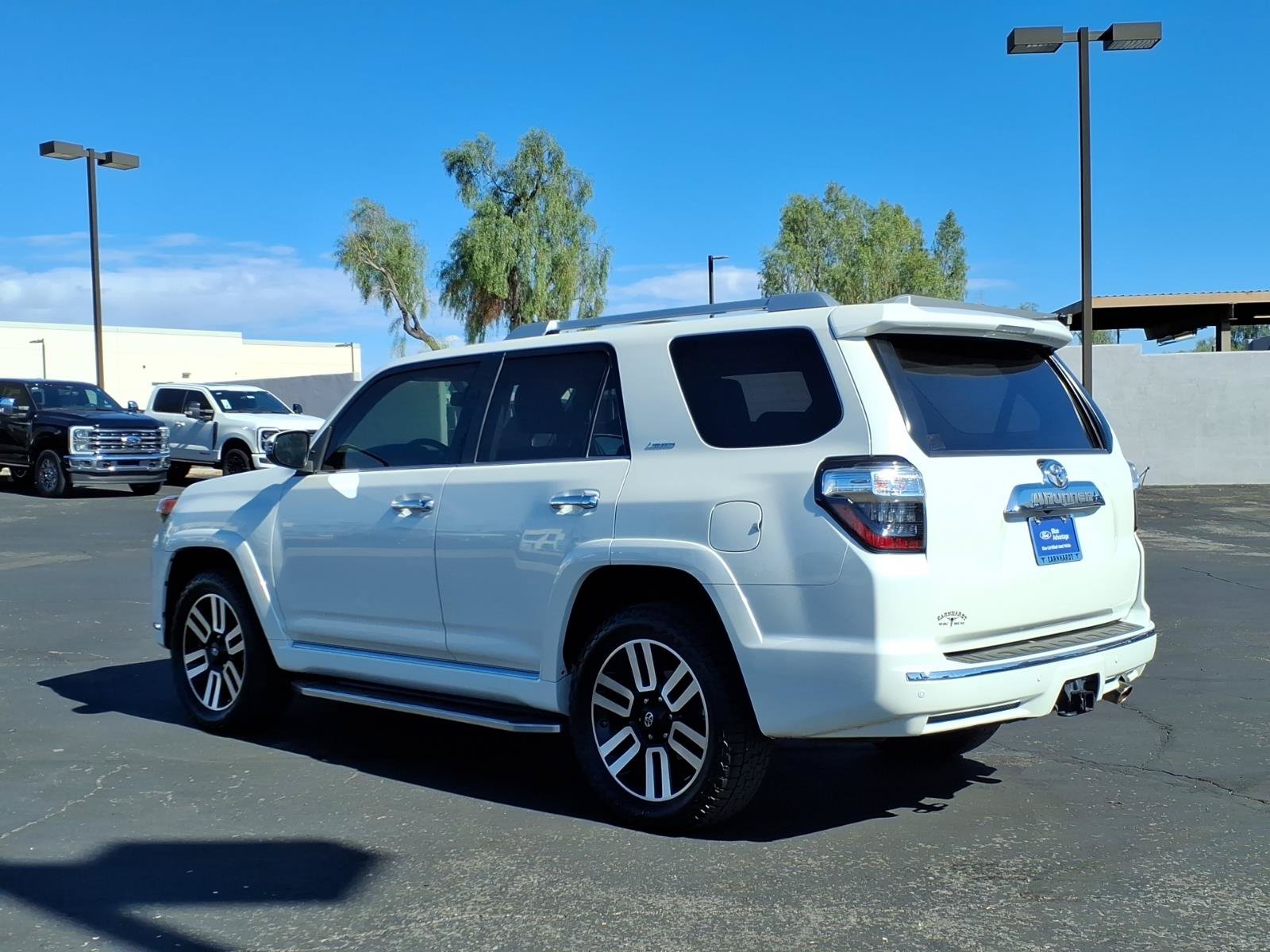 Used 2017 Toyota 4Runner Limited AWD/4WD image 3
