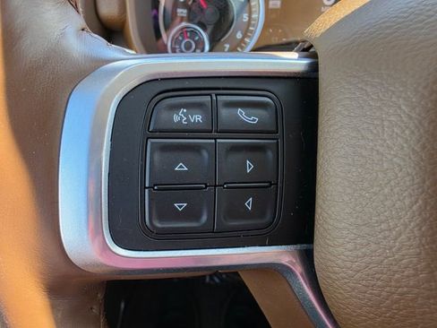 Used 2019 RAM 2500 Laramie AWD/4WD image 16