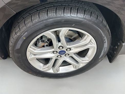 Used 2018 Ford Edge Titanium image 31