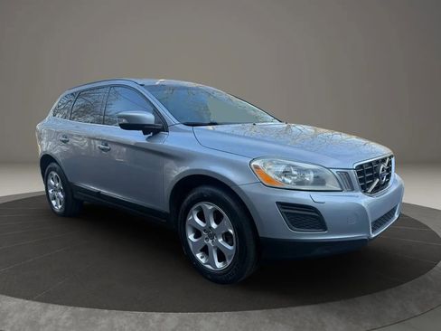 Used 2013 Volvo XC60 3.2 image 2