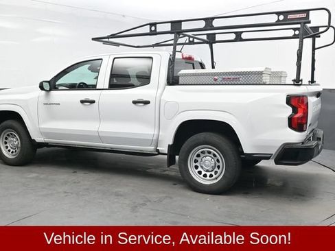 Used 2024 Chevrolet Colorado W/T w/ Safety Package RWD image 4