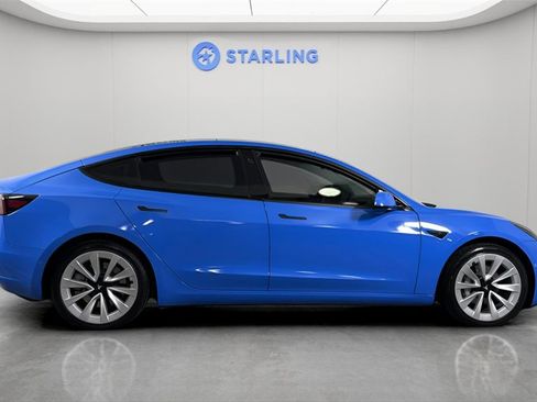 Used 2021 Tesla Model 3 Standard Range Plus image 11